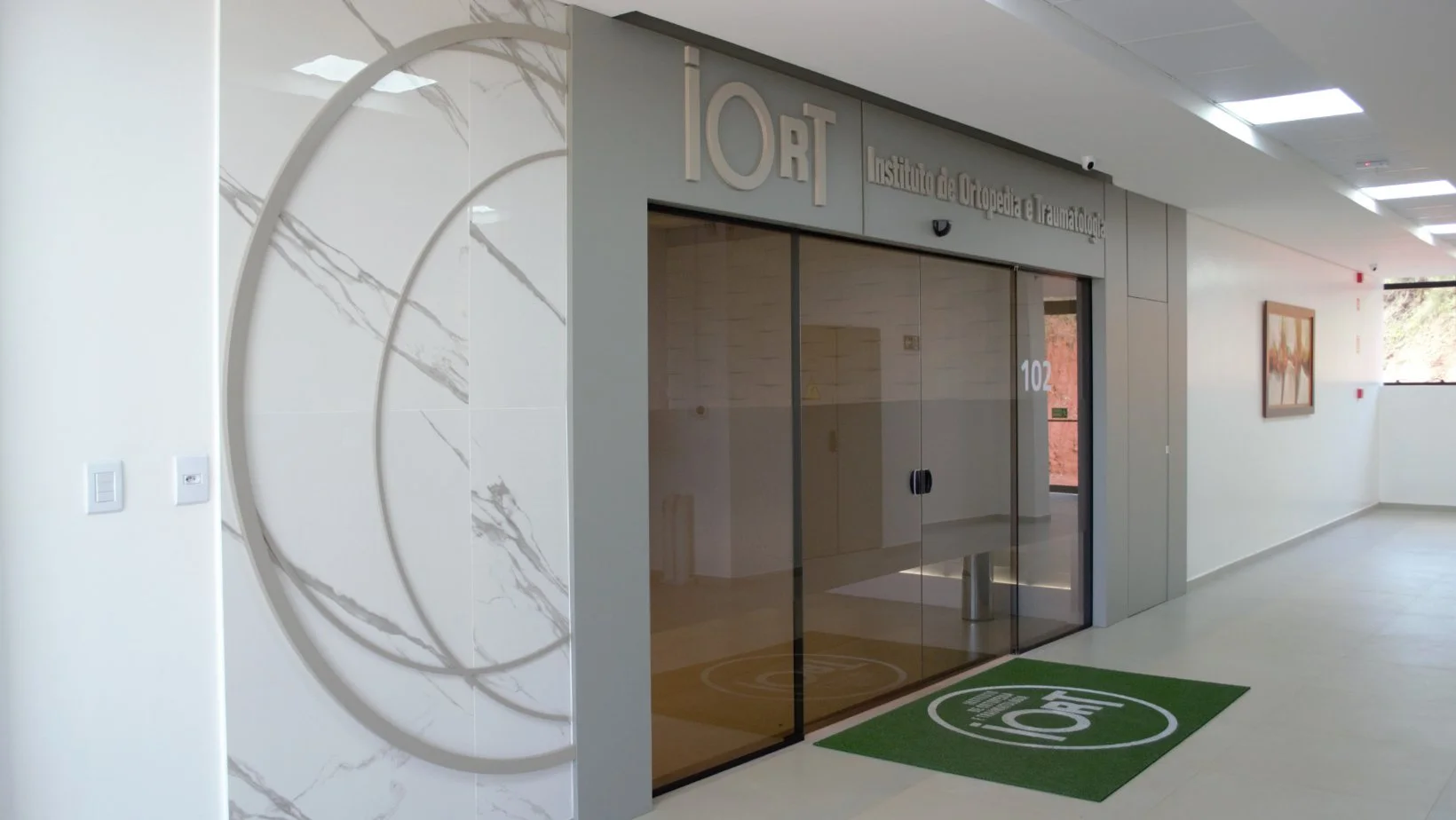 Entrada da unidade do IORT no Centro Clínico